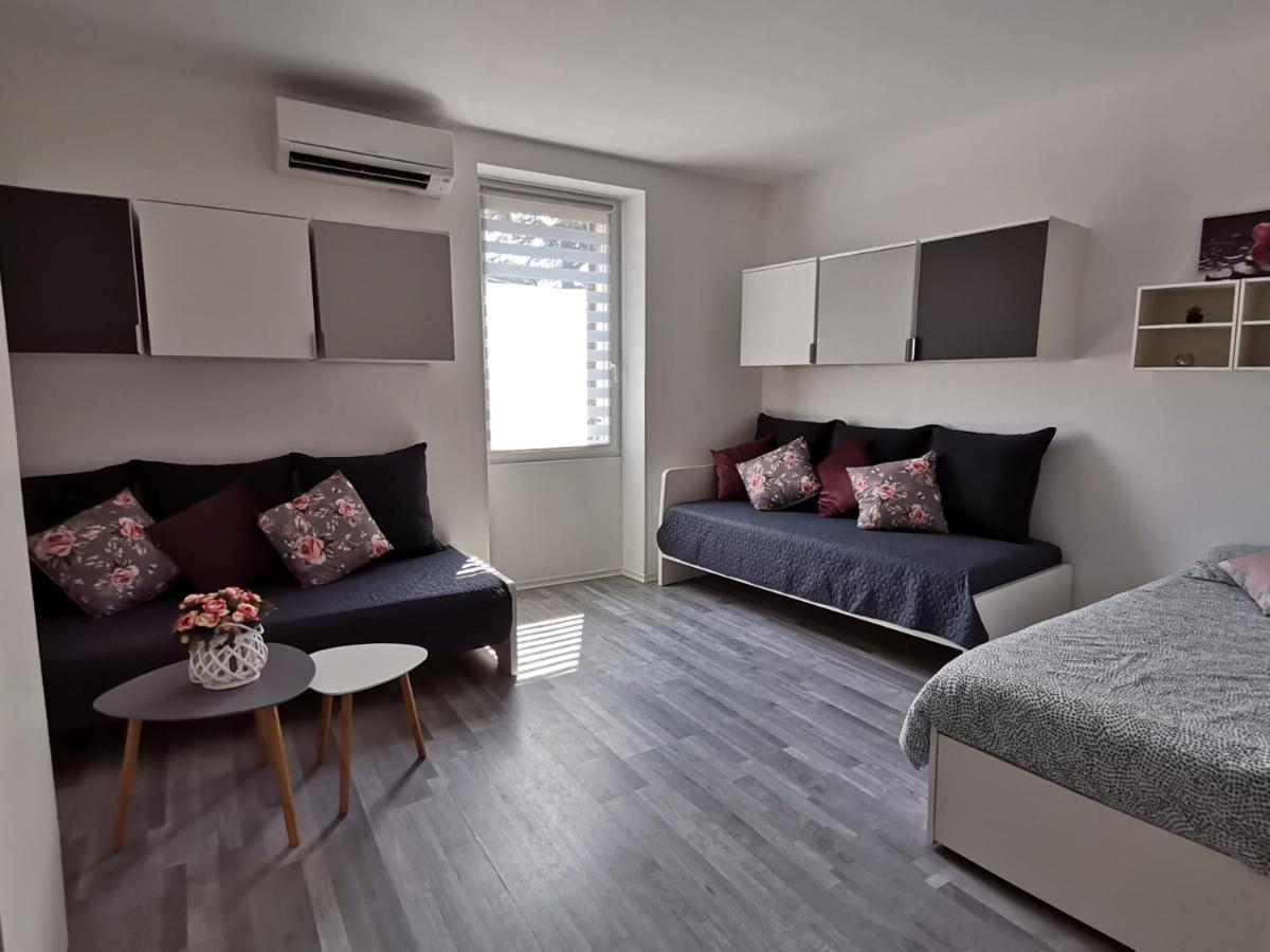 Sun Kissed Apartment Koper Exterior foto