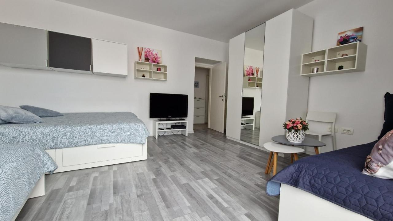 Sun Kissed Apartment Koper Exterior foto